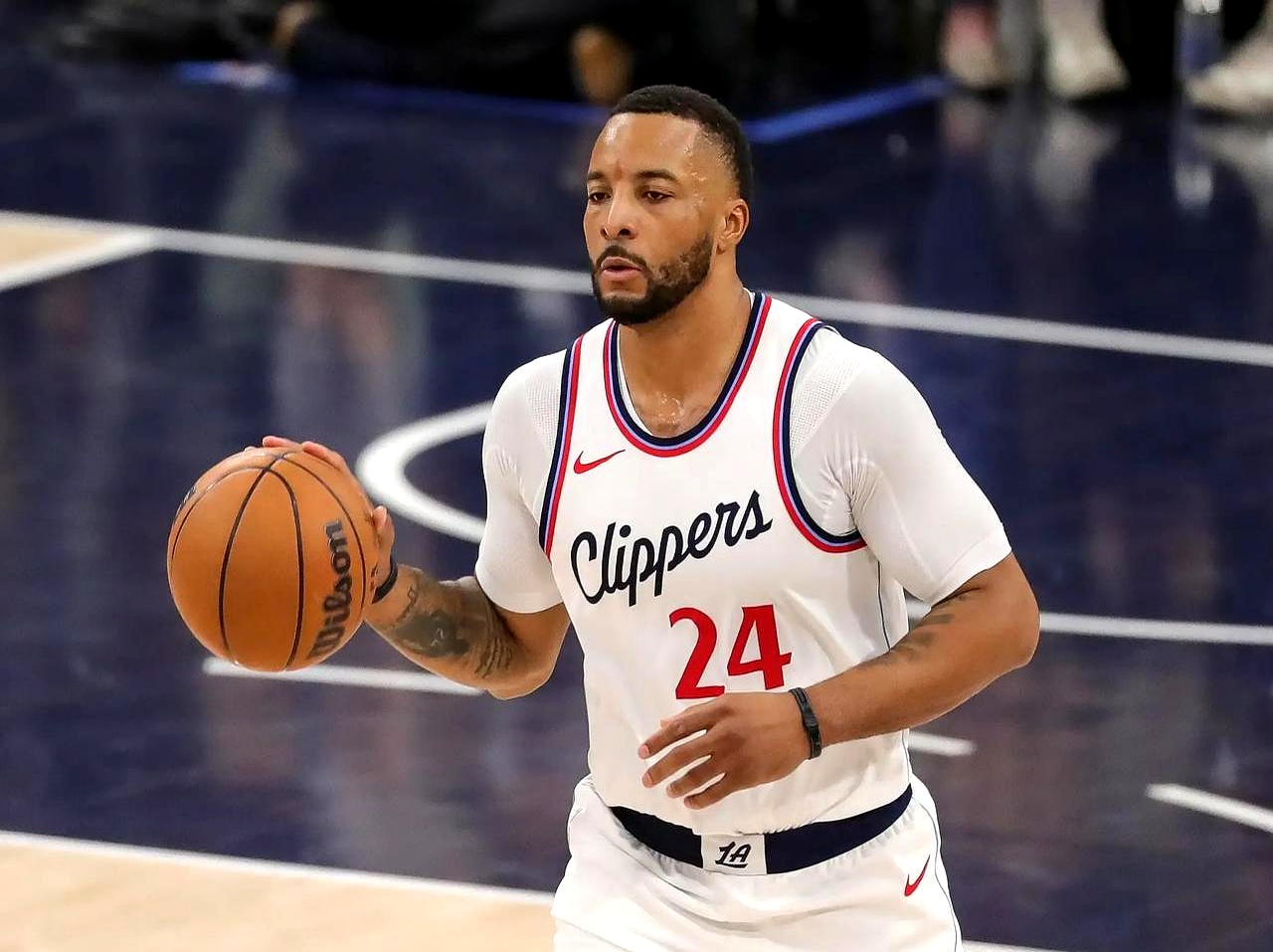 洛杉矶快船发布备战花絮，关键时刻更衣室发声，意大利杯任务艰巨，细节决定成败的简单介绍