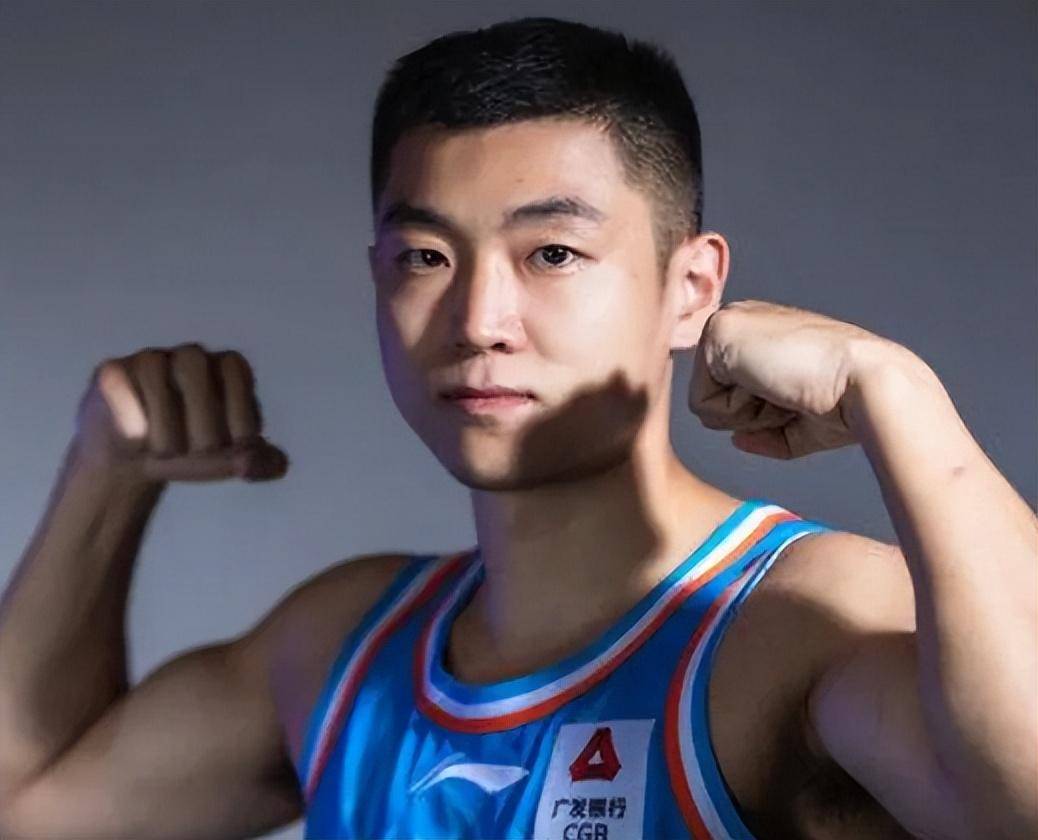 爱游戏平台 -欧篮联加时末段走向成谜；山东男篮伤情更新；目标明确；心理建设被强调的简单介绍