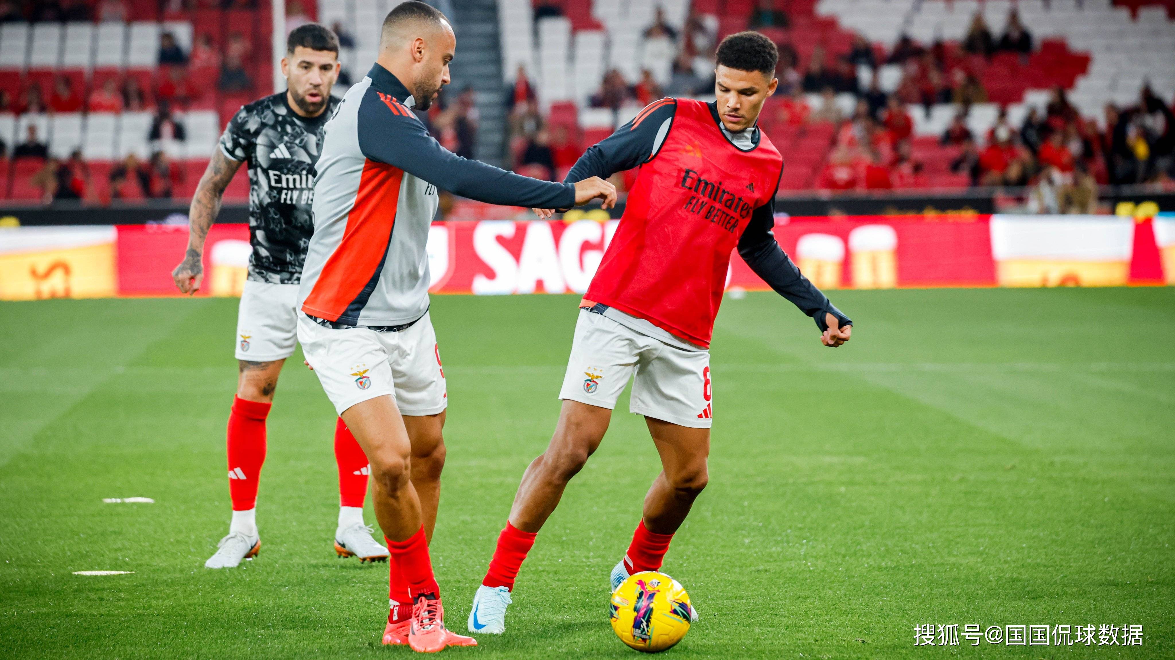 本菲卡赛前内部沟通；志在亚冠名次提升；媒体盛赞；训练强度明显提升(葡超本菲卡最新比赛)