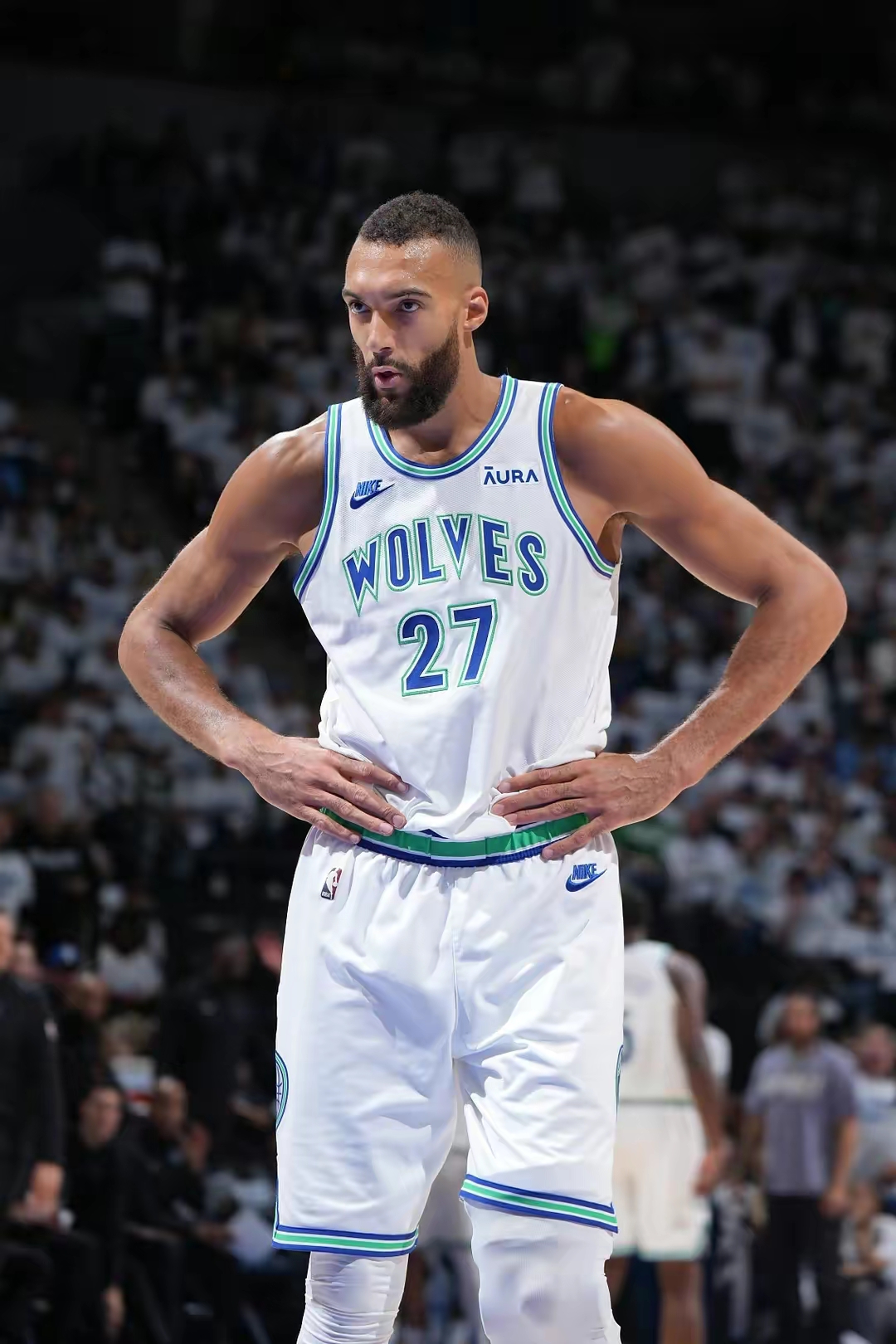 爱游戏官网 -关于赛后葡萄牙体育备战中超明尼苏达森林狼集结日调整名单，圣安东尼奥马刺围绕德甲篮板制胜瞬间刷屏的信息